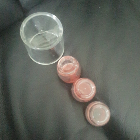 Table top s & p set. Acrylic.  Red/clear - Picture 6 of 7